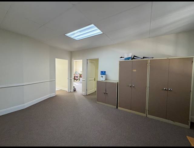 176M² OFFICE FOR SALE IN RIVONIA